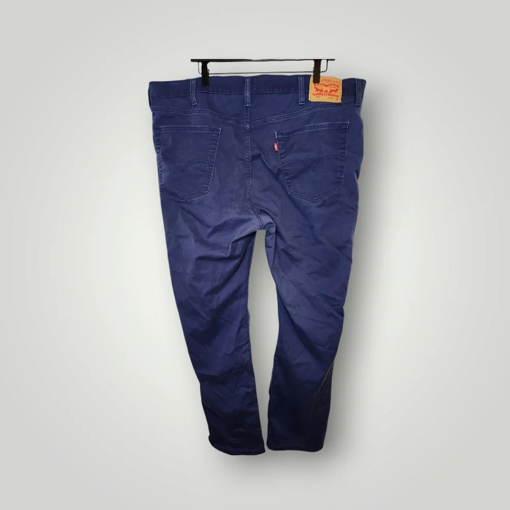 Levi's 541 blue all season tech slack pants w 42 L 34